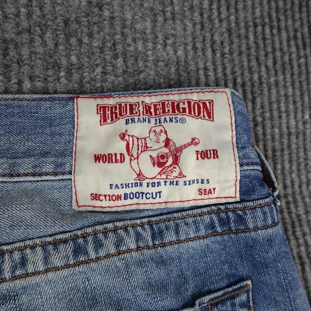 True Religion Dean Jeans Mens 38x32 Blue Wash Distressed Denim Bootcut
